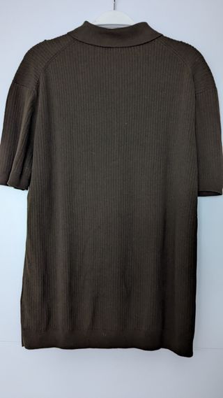 Polos H&M  blancos y verdes oliva.