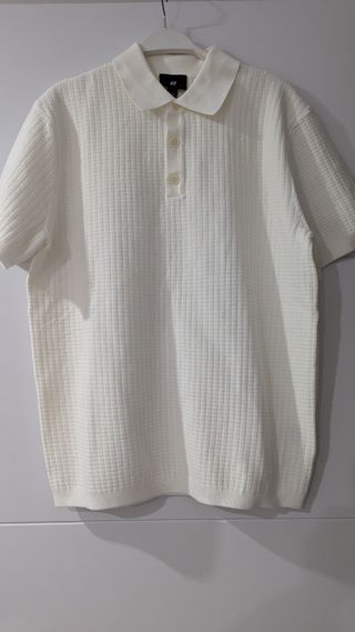 Polos H&M  blancos y verdes oliva.