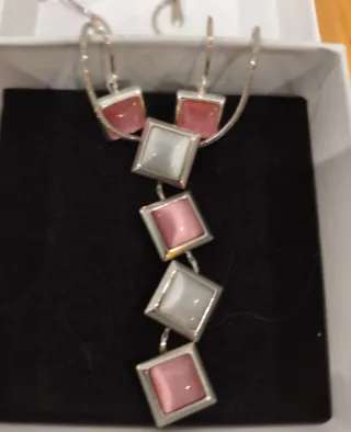Conjunto Joyería Pendientes y Colgante Rosa