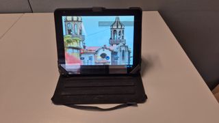 Tablet BQ Curie + funda, cargador y microSD