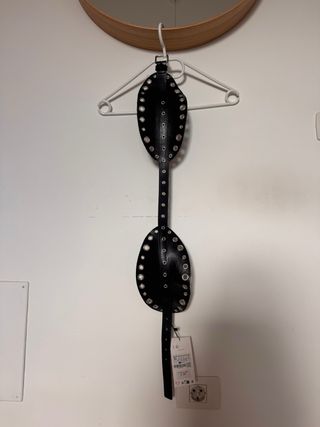 Cinturón cintura de piel negro tachas