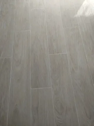 Suelo Porcelánico Madera Haya 22.5x119.5cm (28m2)