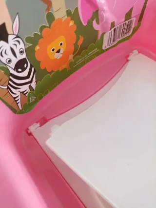 Orinal para bebé rosa con diseño de animales