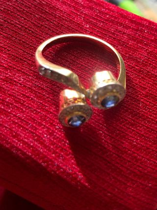 Anillo Oro 18k 2 Zafiros y Diamantes
