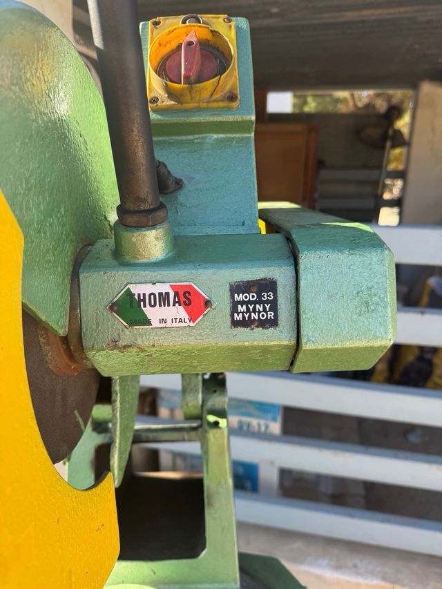 Ingletadora tronzadora THOMAS