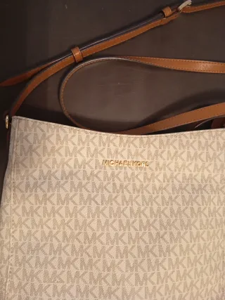 Bolso Michael Kors Kensington Logo Beige