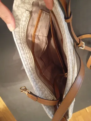 Bolso Michael Kors Kensington Logo Beige