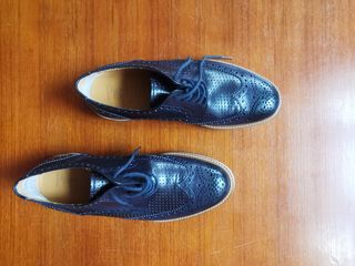 Zapatos unisex marca Pertini talla 41