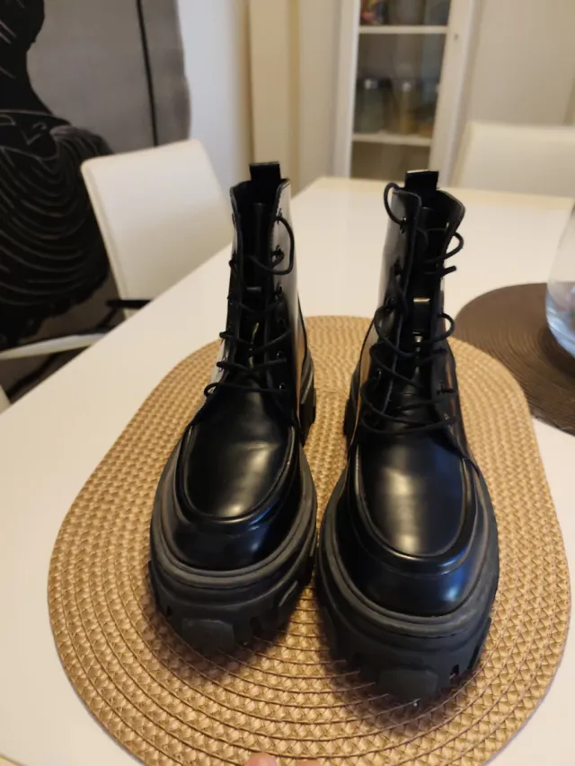 Botins pretos originais