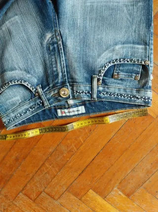 Pantaloni Y2K con ricami argento