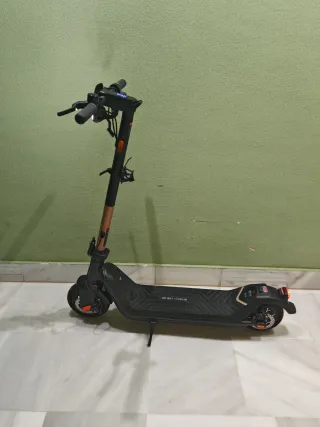 Patinete NIU KQi3 PRO Gold. Homologado