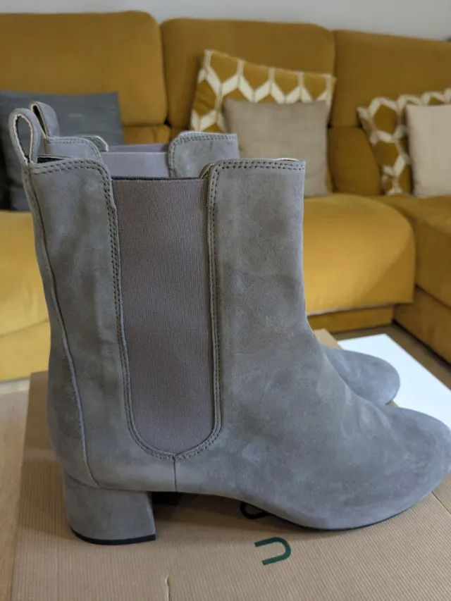 Botines piel gris Wonders talla 42 nuevos