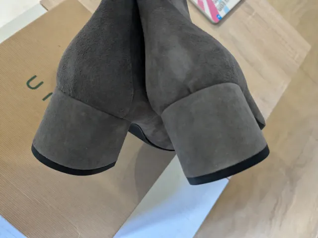 Botines piel gris Wonders talla 42 nuevos