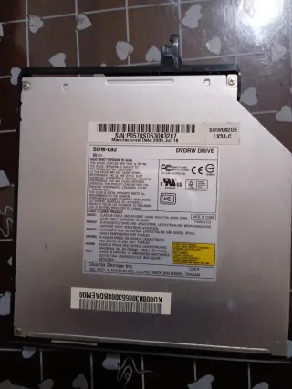 Hardisk Hitachi 160GB SATA + DVDRW