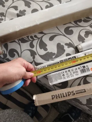 Tubos fluorescentes Philips y otros