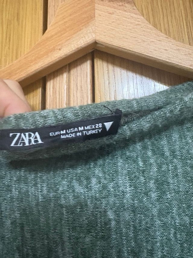 Vestido verde de punto sin mangas