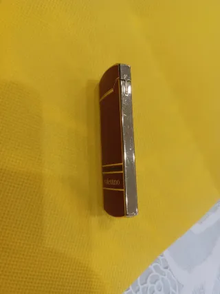 Accendino Valentino Rosso e Oro vintage