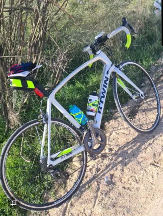 Bicicleta carretera B'TWIN ULTRA 700CF