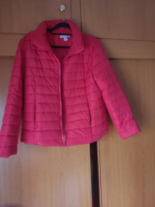 Chaqueta acolchada roja