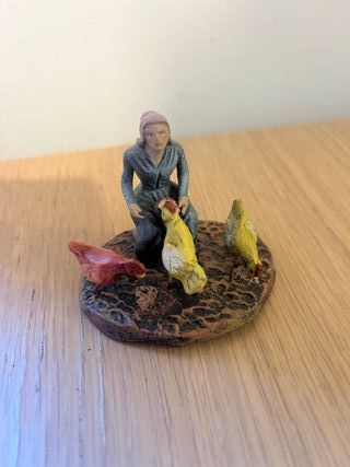 Figura Belén Serrano pequeña