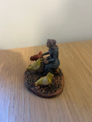 Figura Belén Serrano pequeña