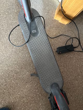 Patinete Eléctrico Xiaomi Negro/Rojo