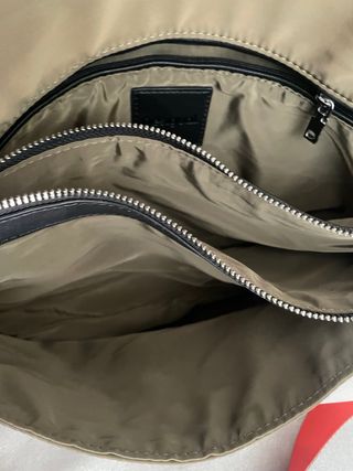 Bolso Desigual impermeable verde militar