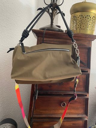 Bolso Desigual impermeable verde militar