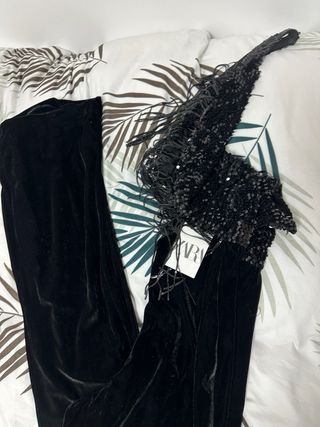 Mono fiesta lentejuelas y flecos Zara