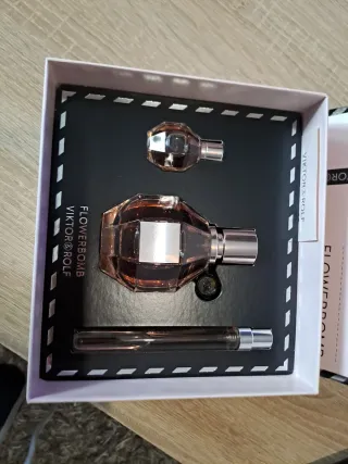 Cofre Flowerbomb Viktor & Rolf