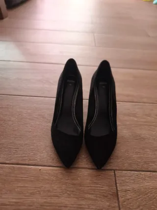 Zapatos de tacón negros