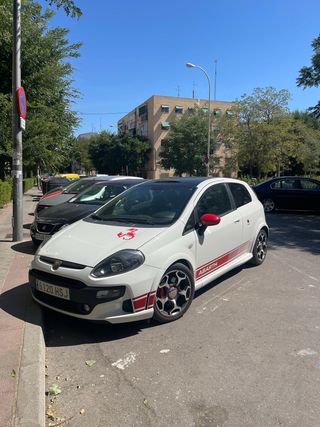 Abarth Punto Evo 2013