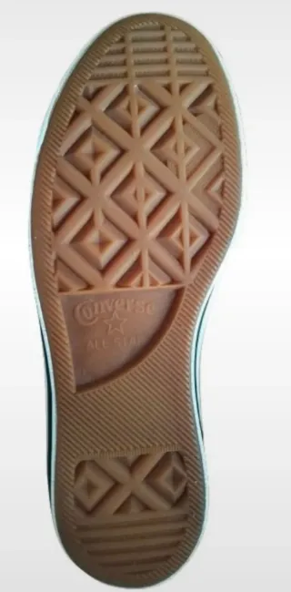 Converse grises con estrella blanca