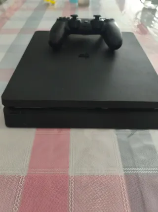 Consola Sony PS4 Negra 500GB con caja + juegos