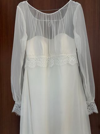 Abito da sposa Atelier Emé colore avorio