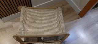 Cama para gato de madera y tela
