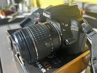 Nikon D3400 + Obiettivo AF-P DX 18-55 VR