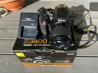 Nikon D3400 + Obiettivo AF-P DX 18-55 VR