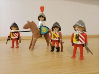 Playmobil caballero y escuderos