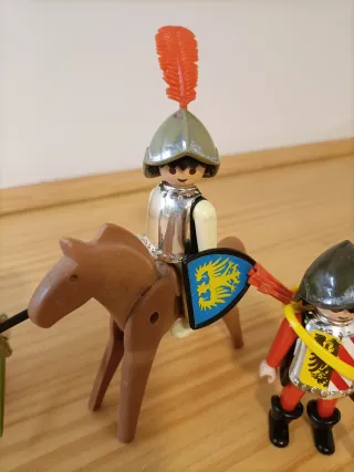 Playmobil caballero y escuderos