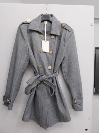 Cappottino foderato con bottoni oro