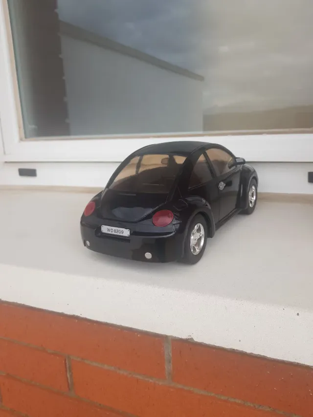 COCHE 1/18 DICKIE