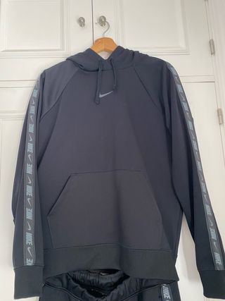 Conjunto Nike Sudadera y Pantalón Negro