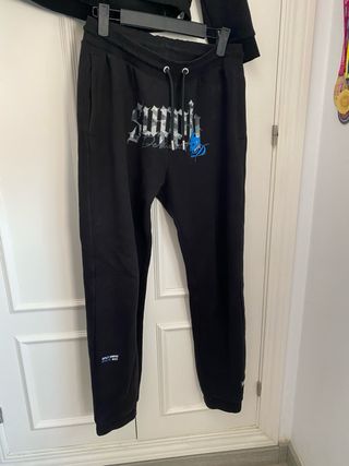 Sudadera Supply & Demand Negra