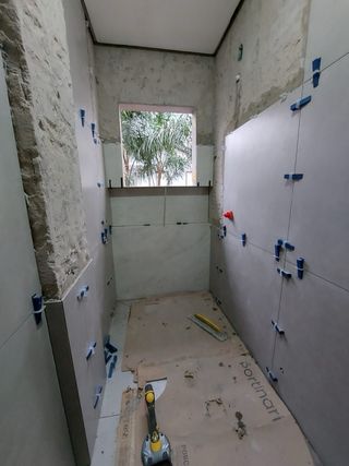 Alicatador y Solador Profesional Pared Suelo baño