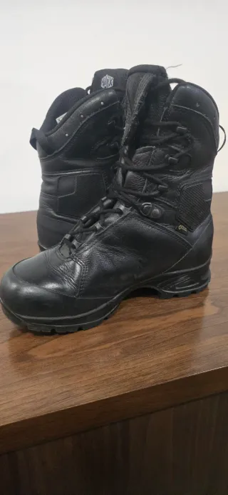 Botas Haix Gore-Tex Pretas