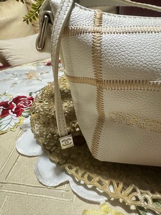 Borsa trousse Chanel bianca