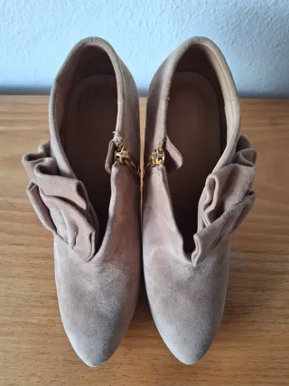 Botines Zara Ante Tacon Beige