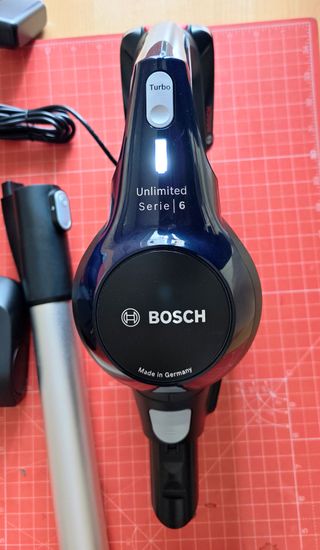 Aspirapolvere Bosch Serie 6 Unlimited BBS611LAG