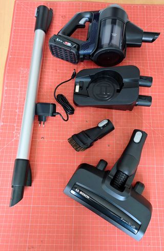 Aspirapolvere Bosch Serie 6 Unlimited BBS611LAG